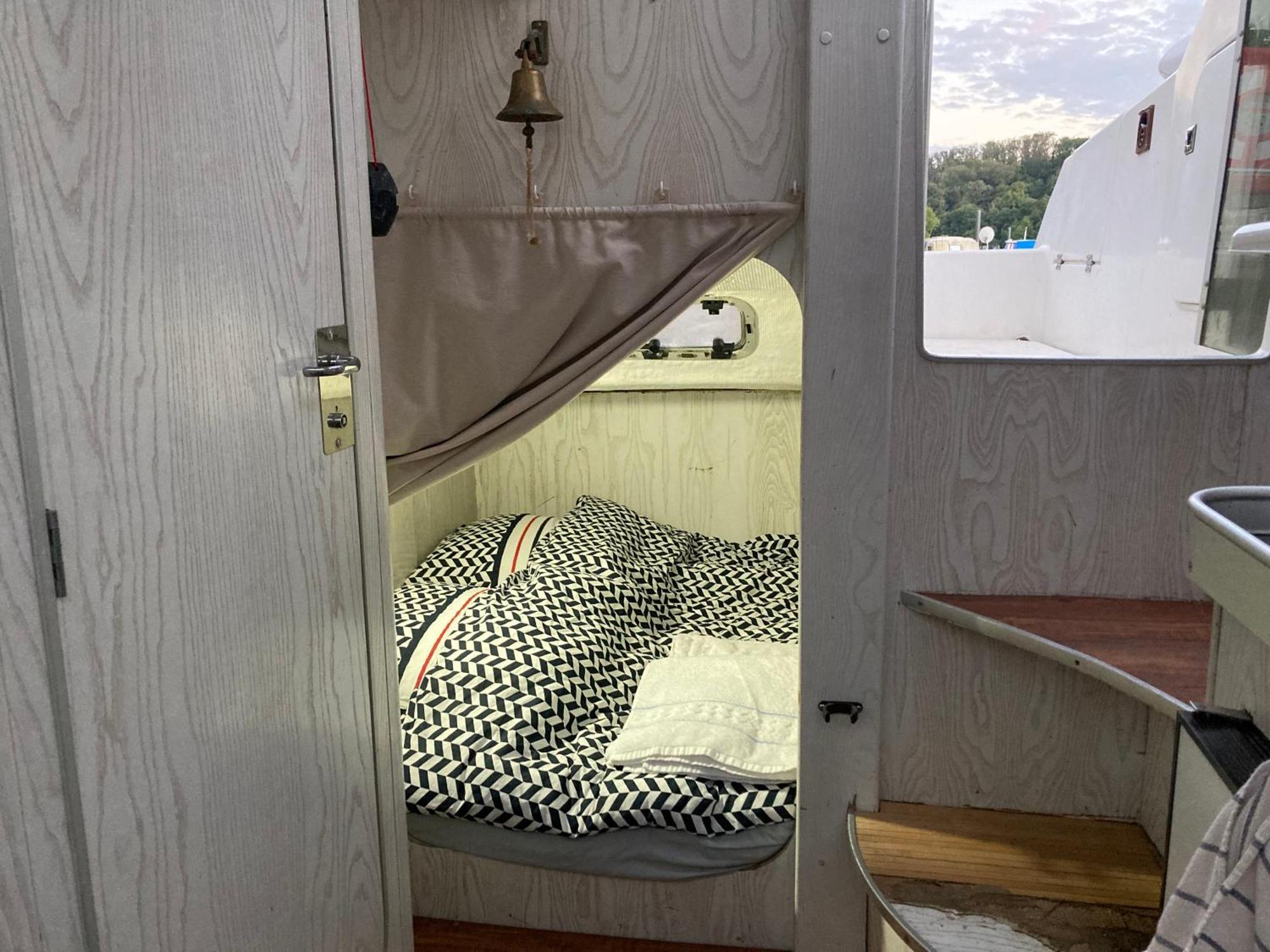 Bateau-Gite Sur Le Halage De La Mayenne L'Huisserie 외부 사진